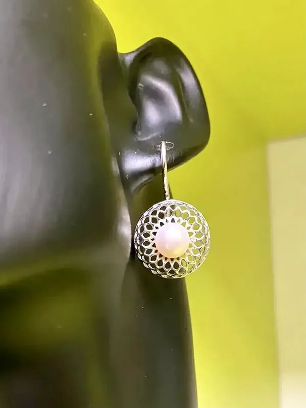 Серьги из серебра с жемчугом, родий