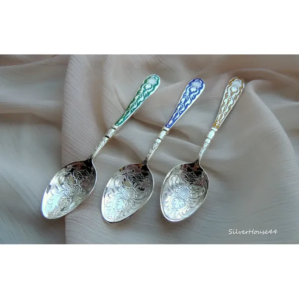 Ложка чайная из серебра, эмаль