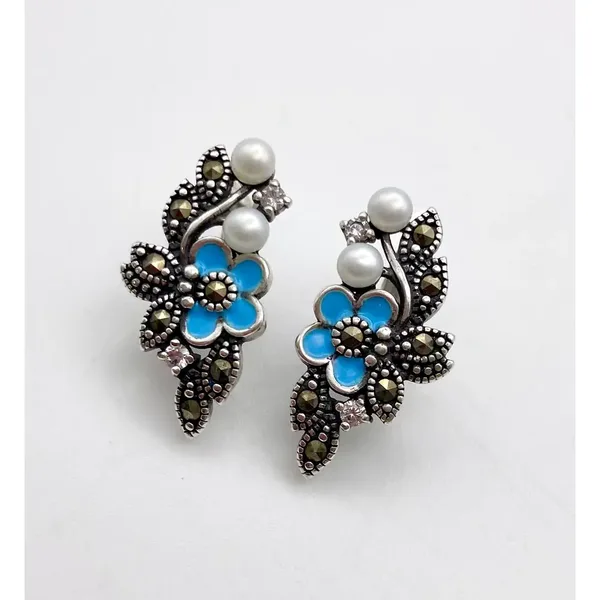 Серьги из серебра с жемчугом, марказитом и фианитом, оксид/эмаль