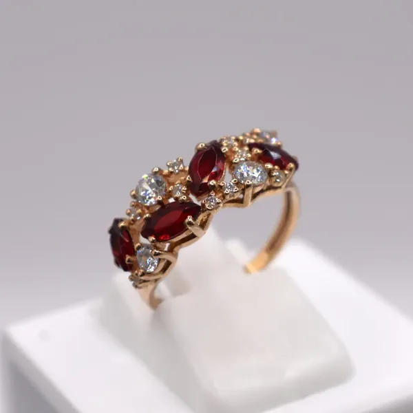 Кольцо из серебра с фианитом и кварцем, золочение