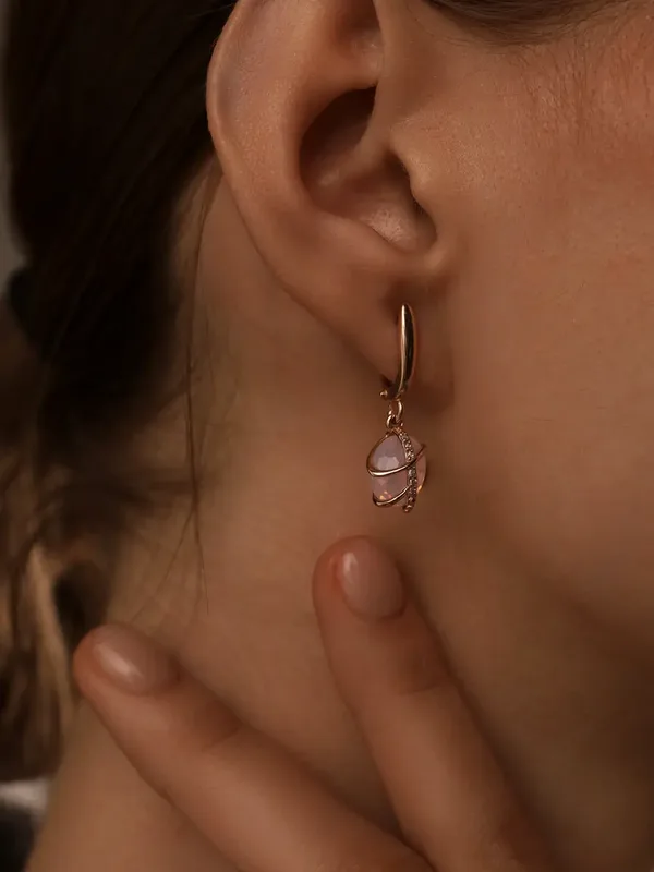 Серьги из серебра с плавленным кварцем, фианитом и кварцем, золочение