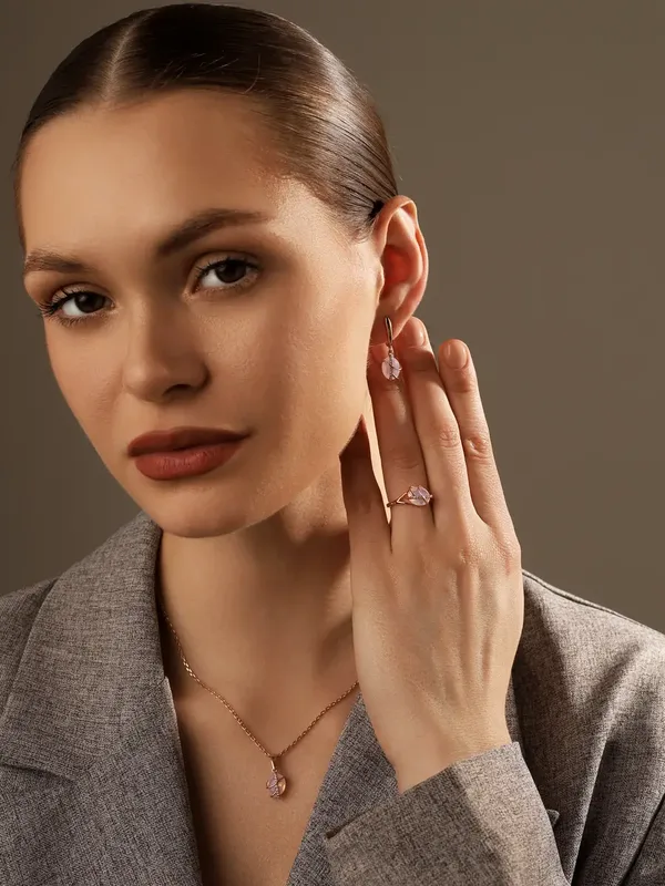 Серьги из серебра с плавленным кварцем, фианитом и кварцем, золочение