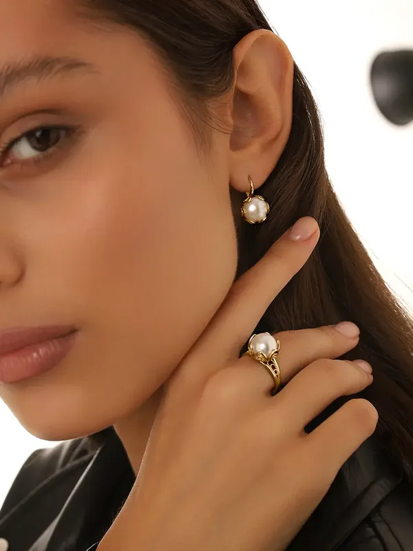 Кольцо из серебра с жемчугом, золочение