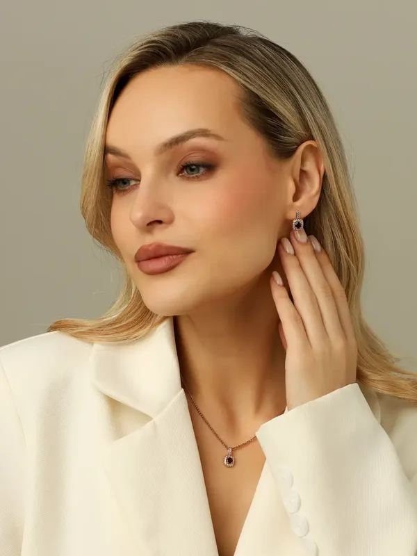 Серьги из серебра с гранатом и фианитом, золочение