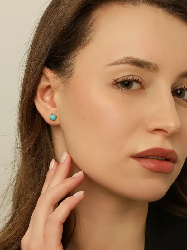 Серьги-пусеты из серебра с бирюзой, золочение