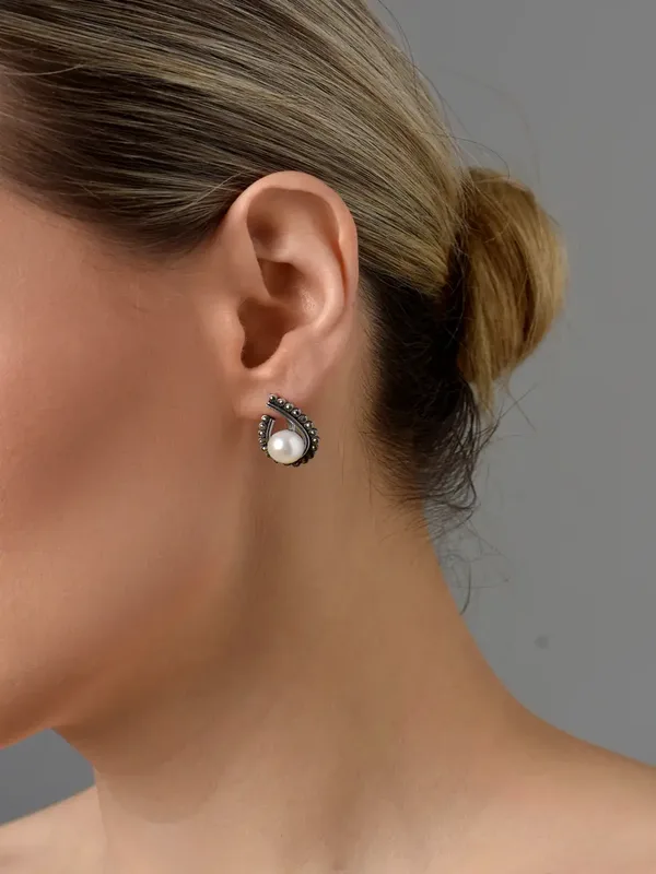 Серьги из серебра с жемчугом и марказитом, оксид