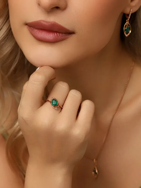 Кольцо из серебра с с агатом и фианитом, золочение