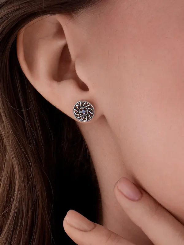 Серьги (пусеты) из серебра с танзанитом, оксид