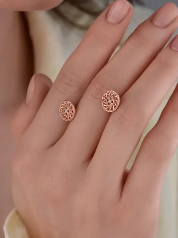 Серьги (пусеты) из серебра с фианитом, золочение
