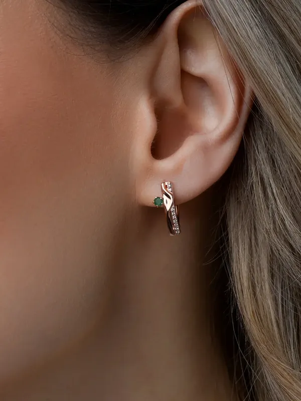 Серьги из серебра с изумрудом и фианитом, золочение