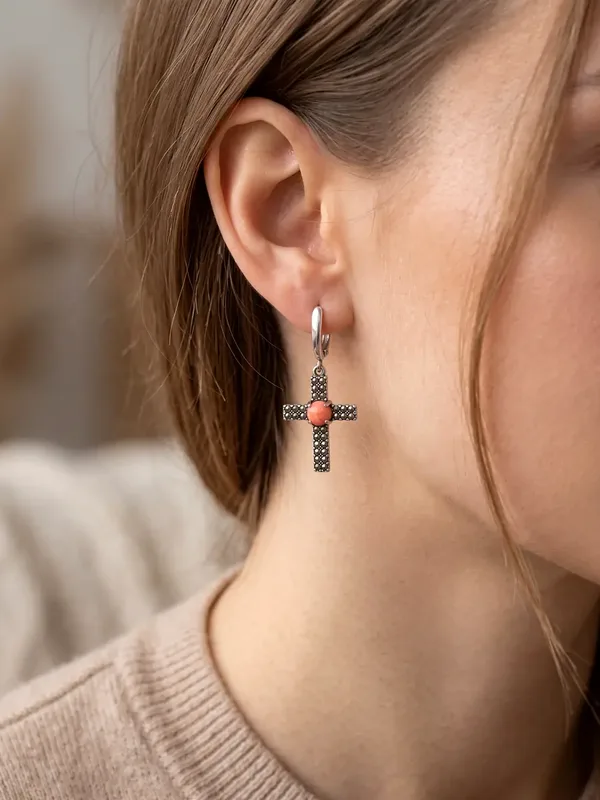 Серьги из серебра с марказитом и кораллом, оксид